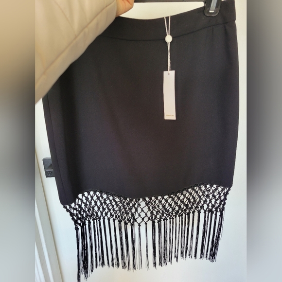 NWT Trina Turk Sexy Fringe Hem Mini Skirt Black‎ Size 4 Party Club - Picture 3 of 10